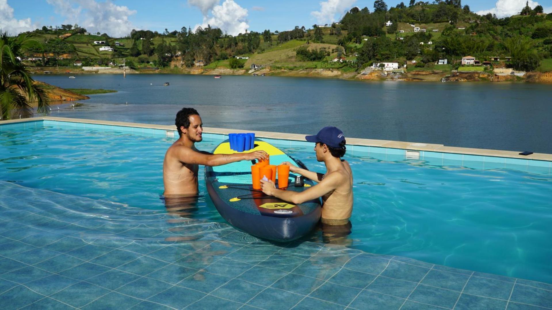 Viajero Guatape Hostel & Lake Club Екстер'єр фото